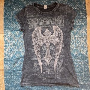 Short sleeve 2000s woman’s tee